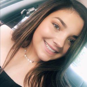 Meet your Posher, Alison